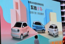 2023上海车展探馆：奔腾小马敞篷版实车-鹏城车网