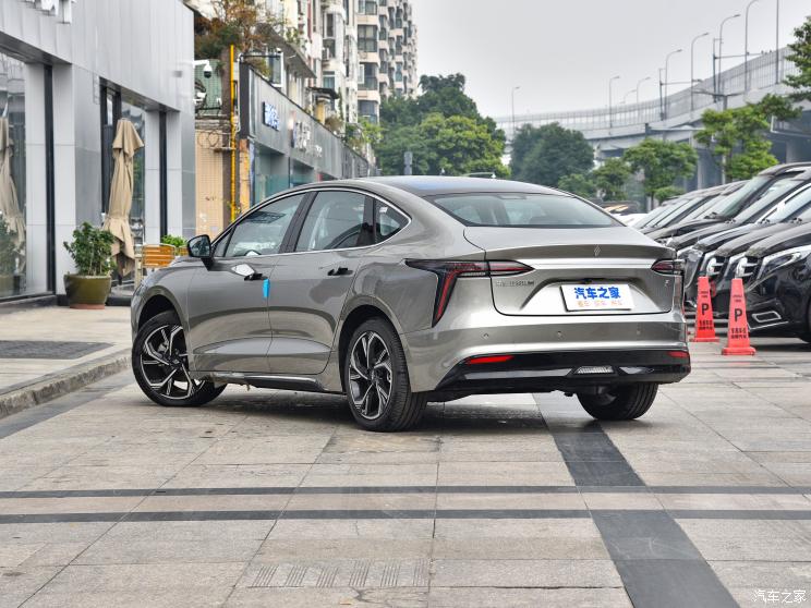 雷诺 江铃集团 羿 2022款 改款 长续航智享版 雷诺 江铃集团 羿 2022款 改款 长续航智享版