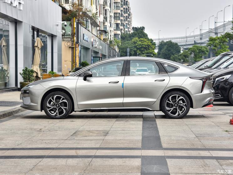 雷诺 江铃集团 羿 2022款 改款 长续航智享版 雷诺 江铃集团 羿 2022款 改款 长续航智享版