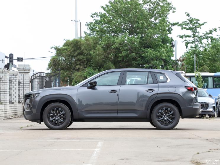 长安马自达 马自达CX-50行也 2023款 2.0L 领行版 长安马自达 马自达CX-50行也 2023款 2.0L 领行版