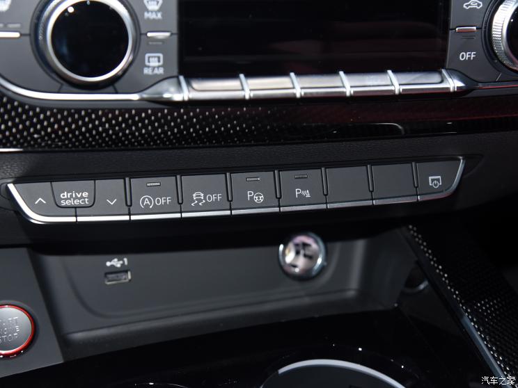 奥迪(进口) 奥迪S4 2023款 S4 Avant 3.0TFSI 奥迪(进口) 奥迪S4 2023款 S4 Avant 3.0TFSI