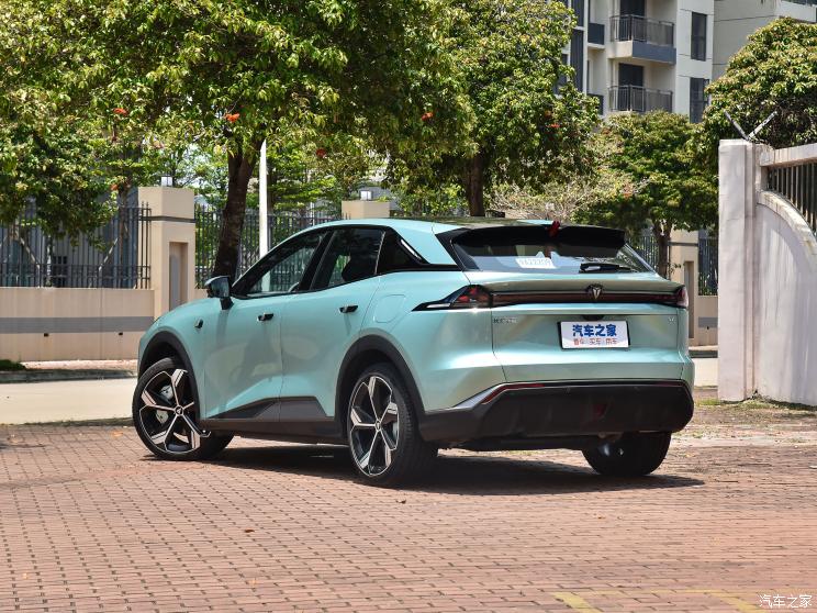 深蓝汽车 深蓝S7 2023款 增程高配版 深蓝汽车 深蓝S7 2023款 增程高配版