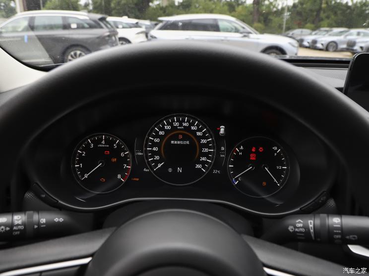 长安马自达 马自达CX-50行也 2023款 2.0L 领行版 长安马自达 马自达CX-50行也 2023款 2.0L 领行版