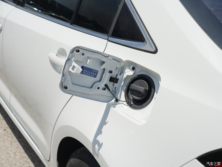 一汽丰田 亚洲狮 2023款 双擎 2.0L 基本型 一汽丰田 亚洲狮 2023款 双擎 2.0L 基本型