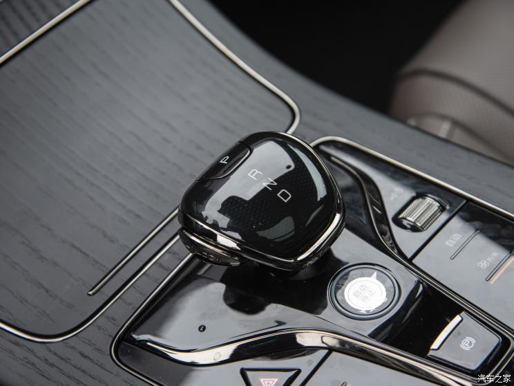 比亚迪 汉 2023款 DM-i 121KM 尊享型 比亚迪 汉 2023款 DM-i 121KM 尊享型