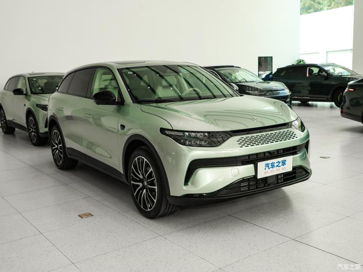 零跑汽车 零跑C11 2023款 增程 180舒享版 零跑汽车 零跑C11 2023款 增程 180舒享版