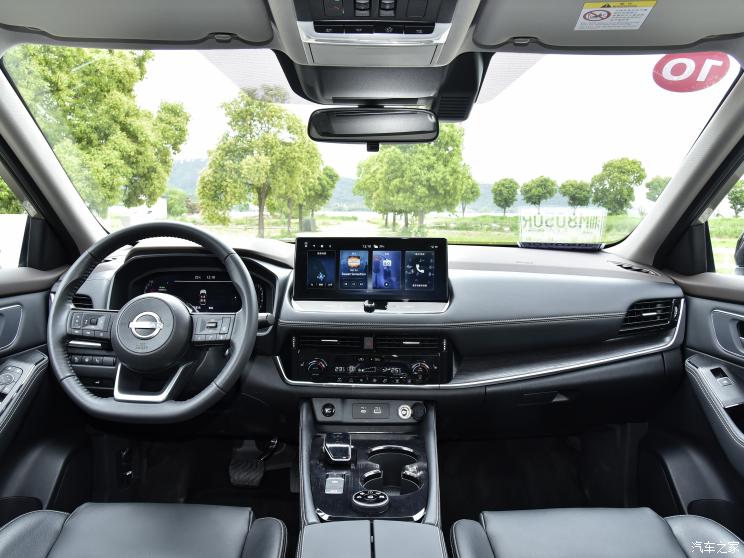 东风日产 奇骏 2023款 e-POWER 146 超混双电机四驱至尊版 东风日产 奇骏 2023款 e-POWER 146 超混双电机四驱至尊版