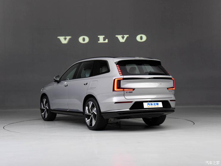 沃尔沃亚太 沃尔沃EX90 2023款 基本型 沃尔沃亚太 沃尔沃EX90 2023款 基本型