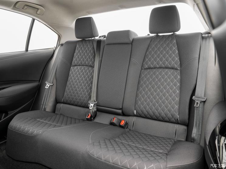 一汽丰田 亚洲狮 2023款 双擎 2.0L 基本型 一汽丰田 亚洲狮 2023款 双擎 2.0L 基本型