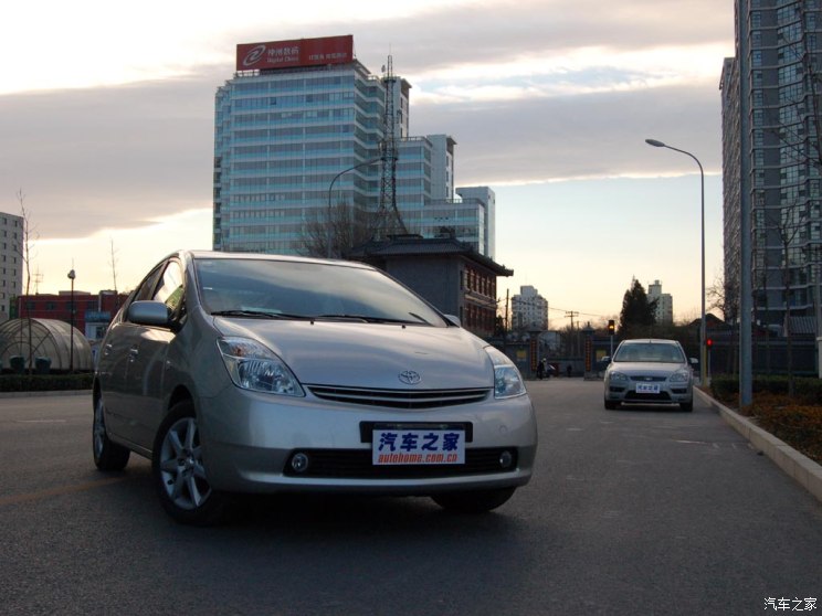 一汽丰田 普锐斯 2005款 1.5L 织物座椅版 一汽丰田 普锐斯 2005款 1.5L 织物座椅版