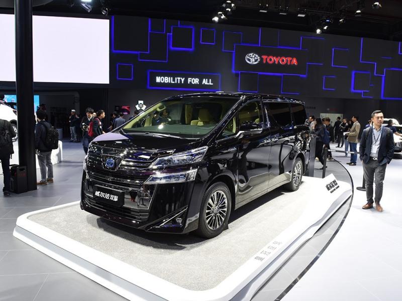 丰田(进口) 威尔法 2019款 双擎 2.5L HV尊贵版 丰田(进口) 威尔法 2019款 双擎 2.5L HV尊贵版