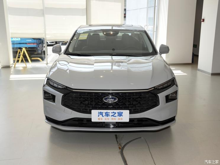 长安福特 蒙迪欧 2023款 1.5T 高配版 长安福特 蒙迪欧 2023款 1.5T 高配版
