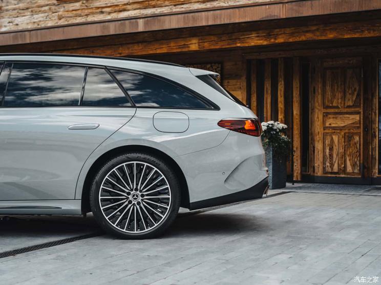 奔驰(进口) 奔驰E级(进口) 2024款 Estate 奔驰(进口) 奔驰E级(进口) 2024款 Estate