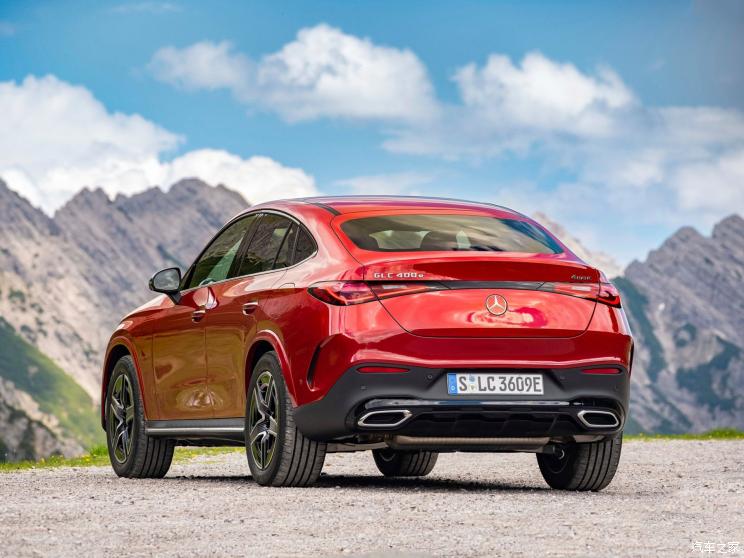 奔驰(进口) 奔驰GLC轿跑新能源 2023款 GLC 400e 轿跑SUV 奔驰(进口) 奔驰GLC轿跑新能源 2023款 GLC 400e 轿跑SUV