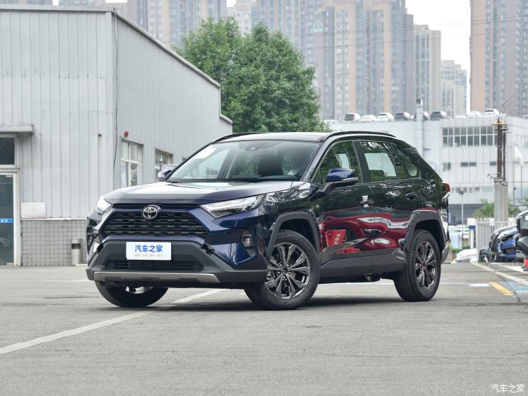 一汽丰田 RAV4荣放 2023款 2.0L CVT两驱风尚Plus版 一汽丰田 RAV4荣放 2023款 2.0L CVT两驱风尚Plus版