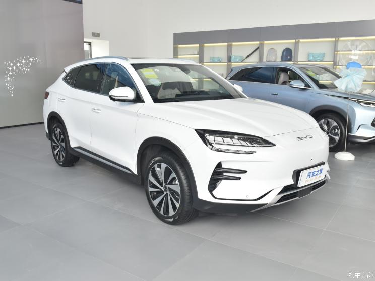 比亚迪 宋PLUS新能源 2023款 冠军版 520KM 旗舰型 比亚迪 宋PLUS新能源 2023款 冠军版 520KM 旗舰型