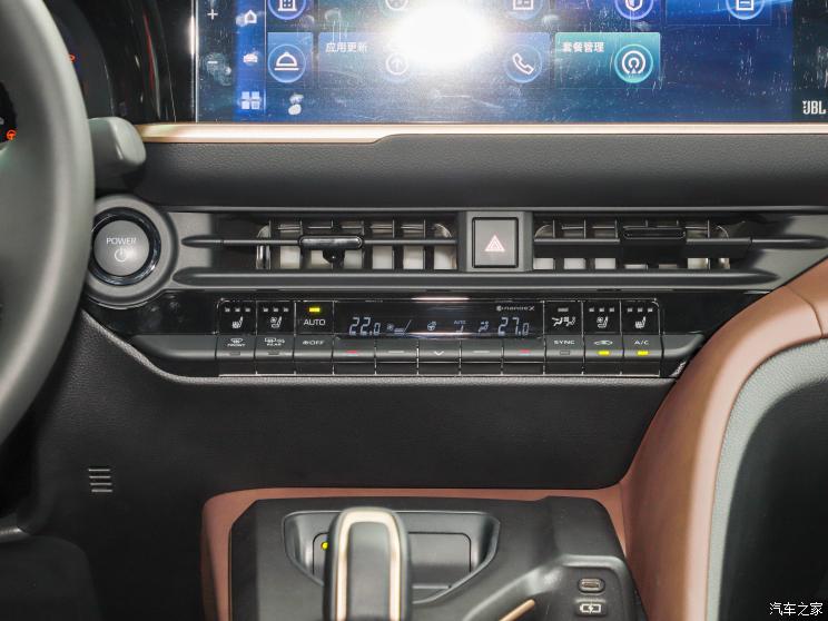 丰田(进口) 皇冠(进口) 2023款 2.5L SportCross HEV两驱尊贵版 丰田(进口) 皇冠(进口) 2023款 2.5L SportCross HEV两驱尊贵版