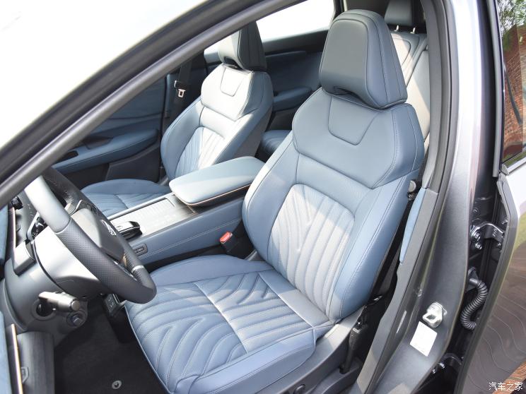 东风日产 ARIYA艾睿雅 2022款 四驱高性能顶配版 东风日产 ARIYA艾睿雅 2022款 四驱高性能顶配版