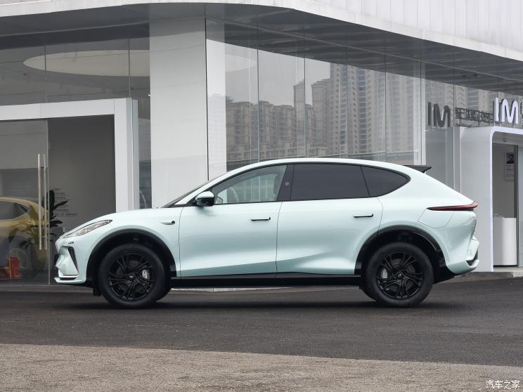 智己汽车 智己LS7 2023款 90kWh Elite后驱版 智己汽车 智己LS7 2023款 90kWh Elite后驱版