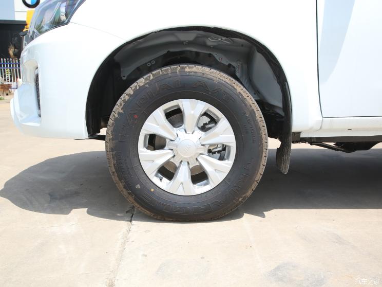 江西五十铃 瑞迈 2023款 2.5T 柴油 两驱 豪迈版 长轴 江西五十铃 瑞迈 2023款 2.5T 柴油 两驱 豪迈版 长轴