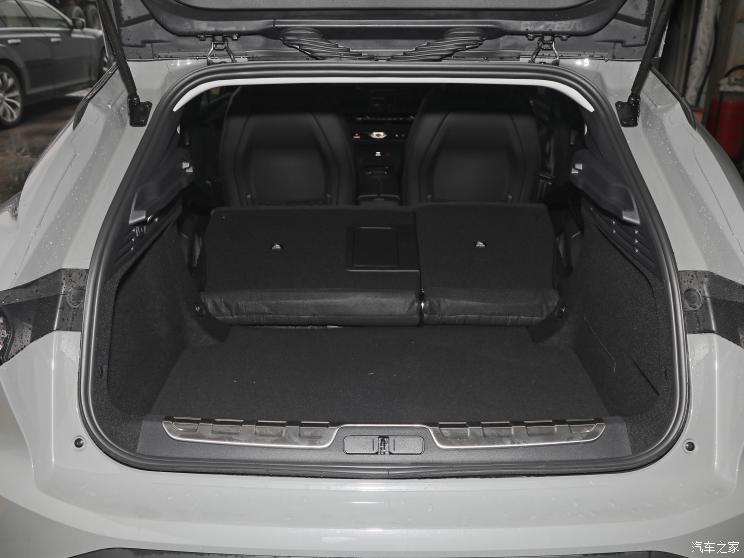 DS(进口) DS 4 2023款 1.6T 基本型 DS(进口) DS 4 2023款 1.6T 基本型