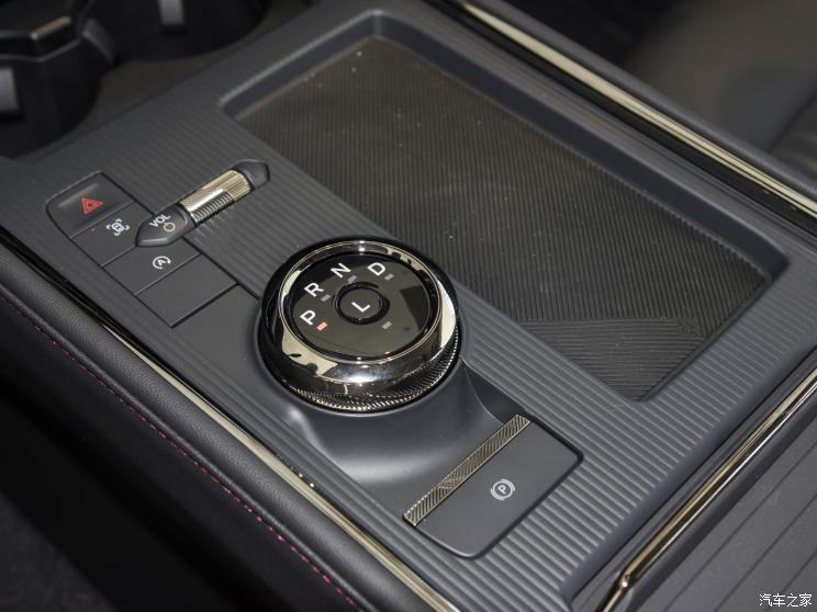 长安福特 蒙迪欧 2023款 1.5T 高配版 长安福特 蒙迪欧 2023款 1.5T 高配版