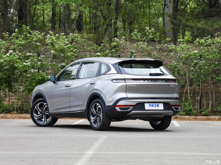 一汽奔腾 奔腾T90 2023款 2.0T 高配版 一汽奔腾 奔腾T90 2023款 2.0T 高配版