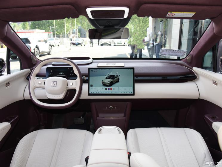 极氪 极氪X 2023款 四驱YOU版 4座 极氪 极氪X 2023款 四驱YOU版 4座