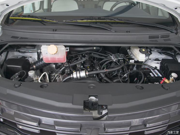 东风风行 菱智PLUS 2023款 2.0L 手动豪华型CNG 7座 东风风行 菱智PLUS 2023款 2.0L 手动豪华型CNG 7座