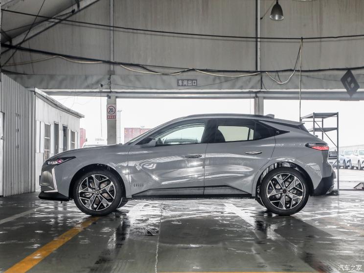 DS(进口) DS 4 2023款 1.6T 基本型 DS(进口) DS 4 2023款 1.6T 基本型