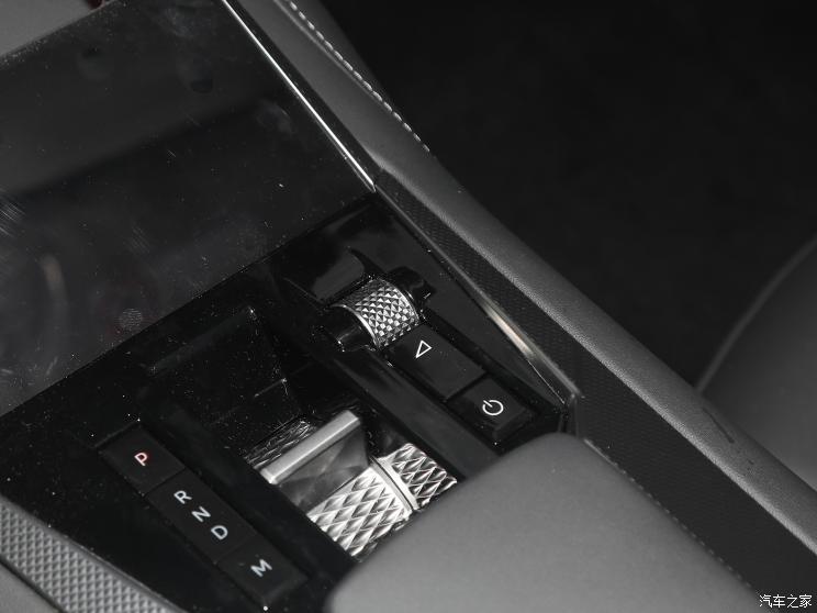 DS(进口) DS 4 2023款 1.6T 基本型 DS(进口) DS 4 2023款 1.6T 基本型