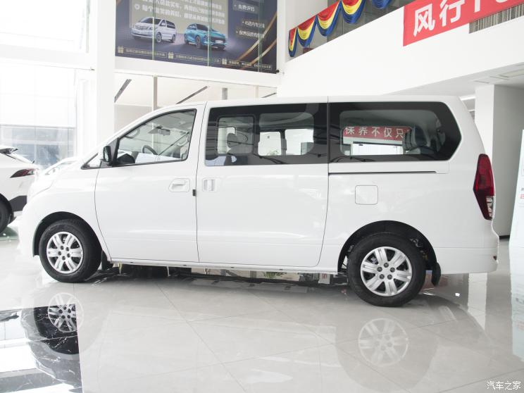 东风风行 菱智PLUS 2023款 2.0L 手动豪华型CNG 7座 东风风行 菱智PLUS 2023款 2.0L 手动豪华型CNG 7座