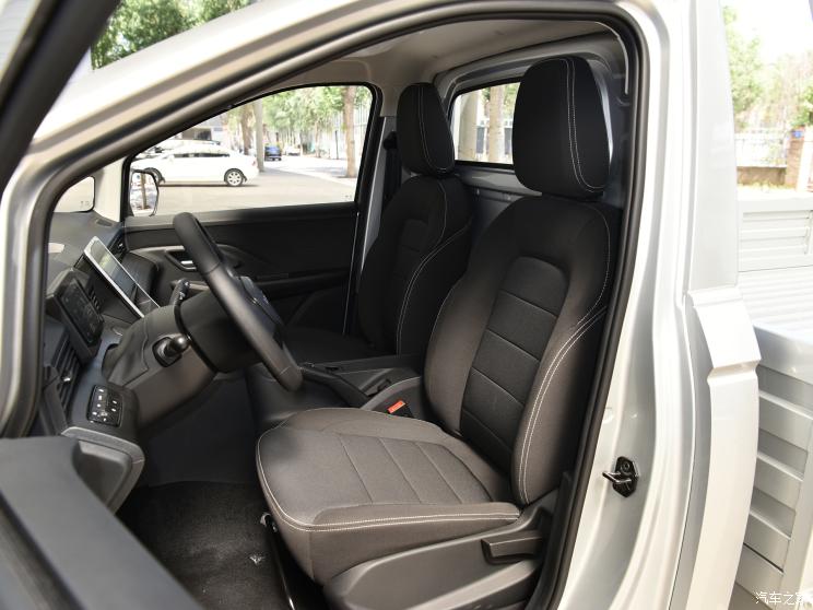 五菱新能源 菱势黄金卡 2023款 基本型 五菱新能源 菱势黄金卡 2023款 基本型