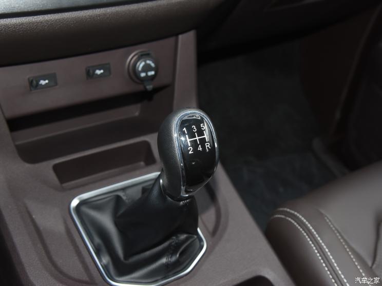 北京汽车制造厂 王牌M7 2022款 1.6L 长轴豪华型 7座 北京汽车制造厂 王牌M7 2022款 1.6L 长轴豪华型 7座