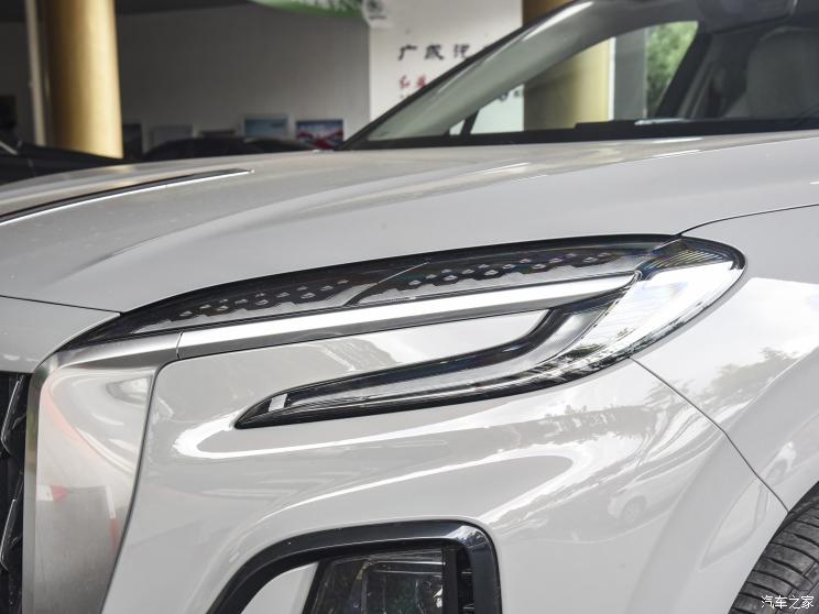 一汽红旗 红旗HS3 2023款 2.0T 尝鲜版 一汽红旗 红旗HS3 2023款 2.0T 尝鲜版