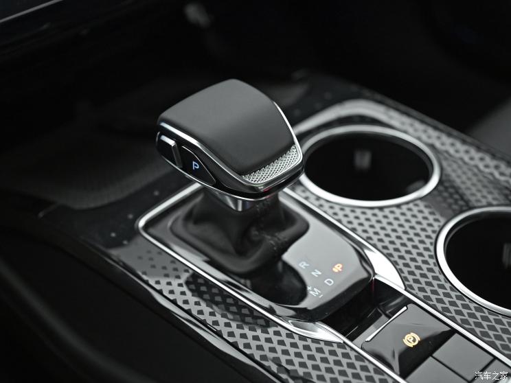 一汽红旗 红旗HS3 2023款 1.5T 尝鲜版 一汽红旗 红旗HS3 2023款 1.5T 尝鲜版