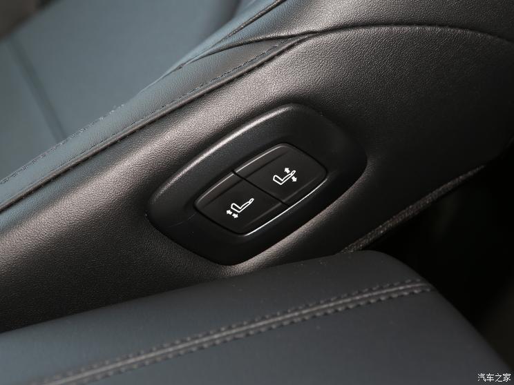 一汽丰田 亚洲龙 2023款 2.0L 豪华版 一汽丰田 亚洲龙 2023款 2.0L 豪华版