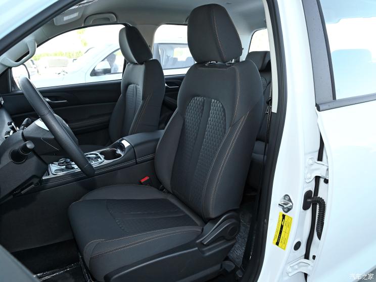 北京汽车制造厂 卡路里 2023款 2.0L 自动 长轴 能量型 北京汽车制造厂 卡路里 2023款 2.0L 自动 长轴 能量型