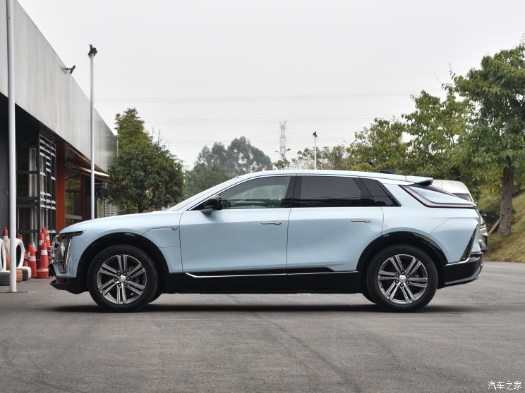 上汽通用凯迪拉克 LYRIQ锐歌 2022款 后驱长续航尊贵版 上汽通用凯迪拉克 LYRIQ锐歌 2022款 后驱长续航尊贵版