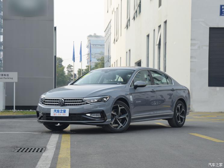 一汽-大众 迈腾 2023款 200万辆纪念版 330TSI DSG豪华型 一汽-大众 迈腾 2023款 200万辆纪念版 330TSI DSG豪华型