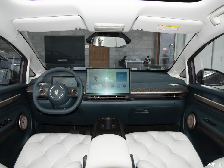 上汽通用五菱 宝骏云朵 2023款 460 灵犀版 上汽通用五菱 宝骏云朵 2023款 460 灵犀版