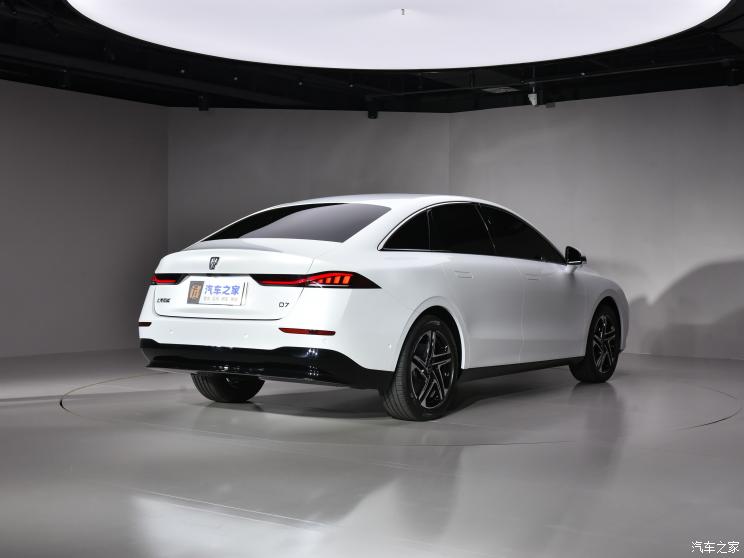 上汽集团 荣威D7 2023款 EV 磷酸铁锂 上汽集团 荣威D7 2023款 EV 磷酸铁锂