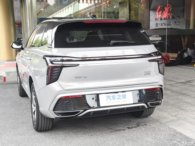 一汽红旗 红旗HS3 2023款 2.0T 尝鲜版 一汽红旗 红旗HS3 2023款 2.0T 尝鲜版