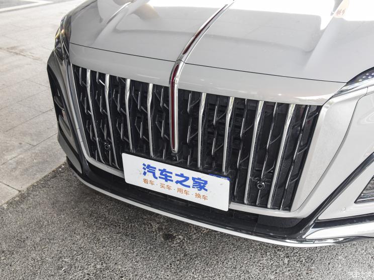 一汽红旗 红旗HS3 2023款 2.0T 尝鲜版 一汽红旗 红旗HS3 2023款 2.0T 尝鲜版