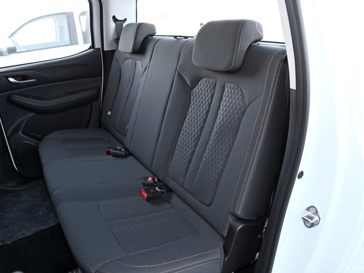 北京汽车制造厂 卡路里 2023款 2.0L 自动 长轴 能量型 北京汽车制造厂 卡路里 2023款 2.0L 自动 长轴 能量型