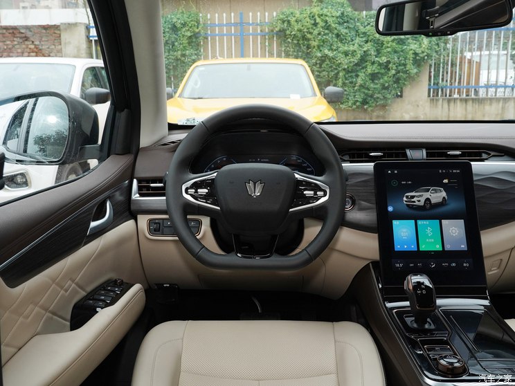 郑州日产 帕拉丁 2023款 2.0T 四驱智享型 郑州日产 帕拉丁 2023款 2.0T 四驱智享型