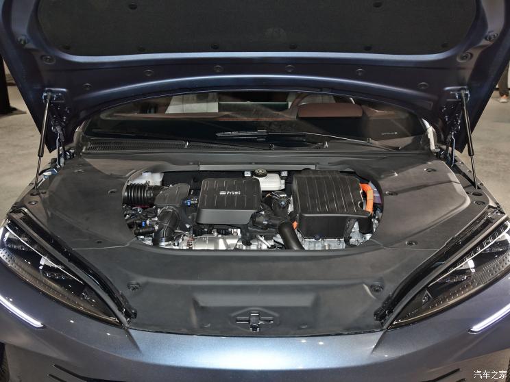 比亚迪 海豹 2023款 DM-i 1.5T 121km 基本型 比亚迪 海豹 2023款 DM-i 1.5T 121km 基本型