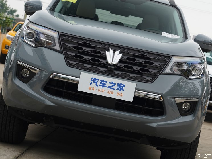 郑州日产 帕拉丁 2023款 2.0T 四驱智享型 郑州日产 帕拉丁 2023款 2.0T 四驱智享型