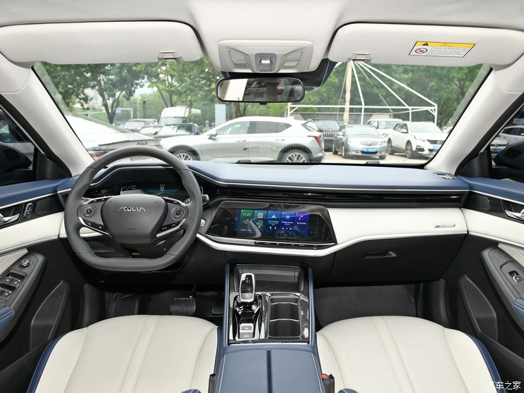 东风乘用车 奕炫MAX 2024款 1.5T 尊贵・混动版 东风乘用车 奕炫MAX 2024款 1.5T 尊贵・混动版