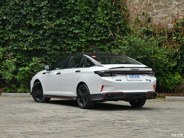 东风乘用车 奕炫MAX 2024款 1.5T 赛道版 东风乘用车 奕炫MAX 2024款 1.5T 赛道版